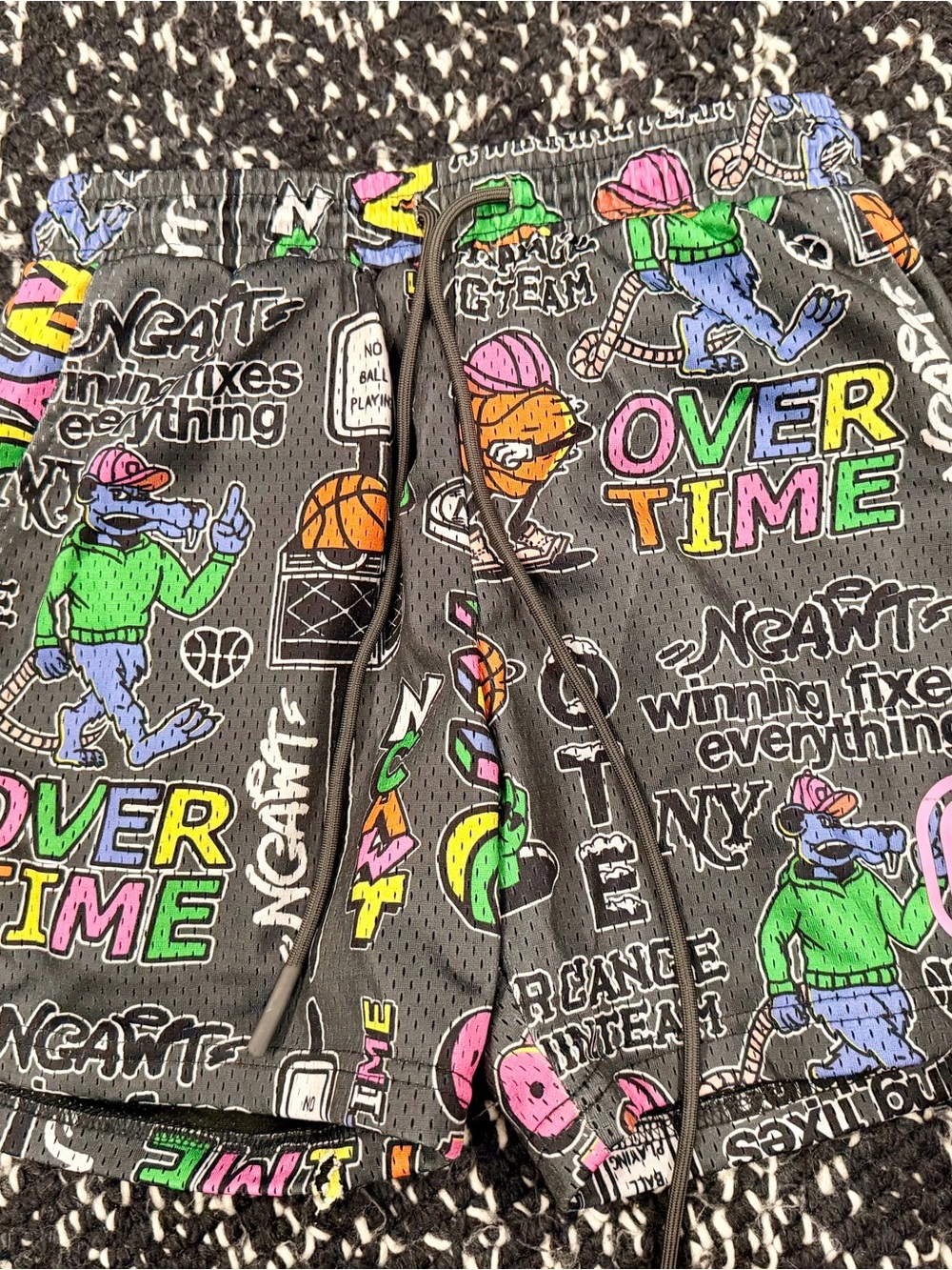 3 set of overtime shorts - youth large - Picture 2 of 2